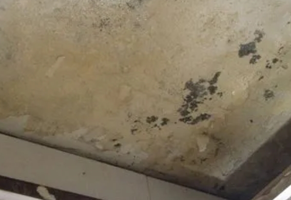 沙县阳台漏水维修公司分享下沙县卫生间渗水维修需要注意哪些问题。